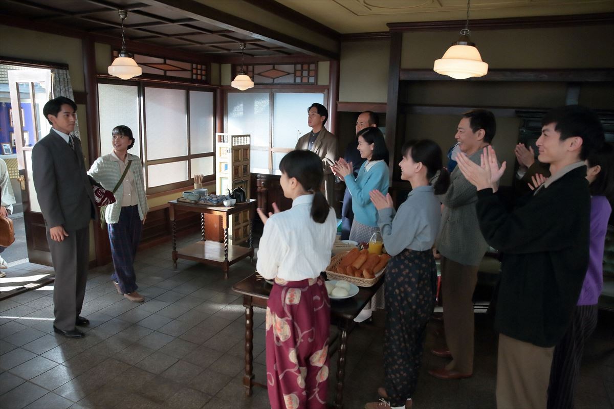 『べっぴんさん』、紀夫がついに帰還。別人のような夫にすみれは困惑する