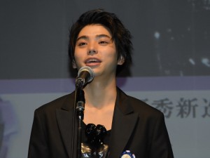 TAMA映画賞　最優秀新進男優賞：村上虹郎（『ディストラクション・ベイビーズ』『夏美のホタル』『さようなら』）