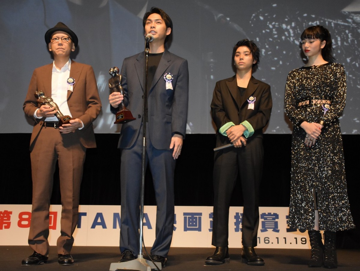 柳楽優弥＆村上虹郎、TAMA映画賞特別賞を受賞　今後はコメディにも意欲