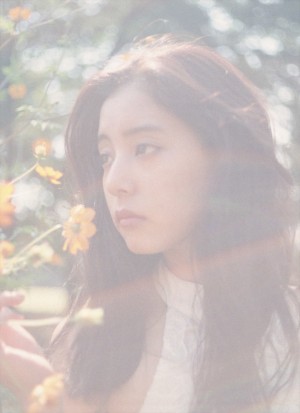 『新木優子 photo book first.』発売中