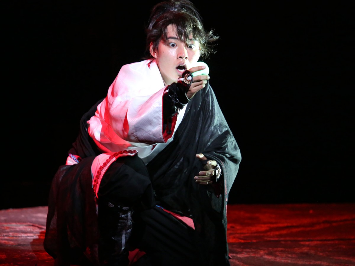 山崎賢人主演舞台『里見八犬伝』、2017年4月より全国12ヵ所で再上演決定