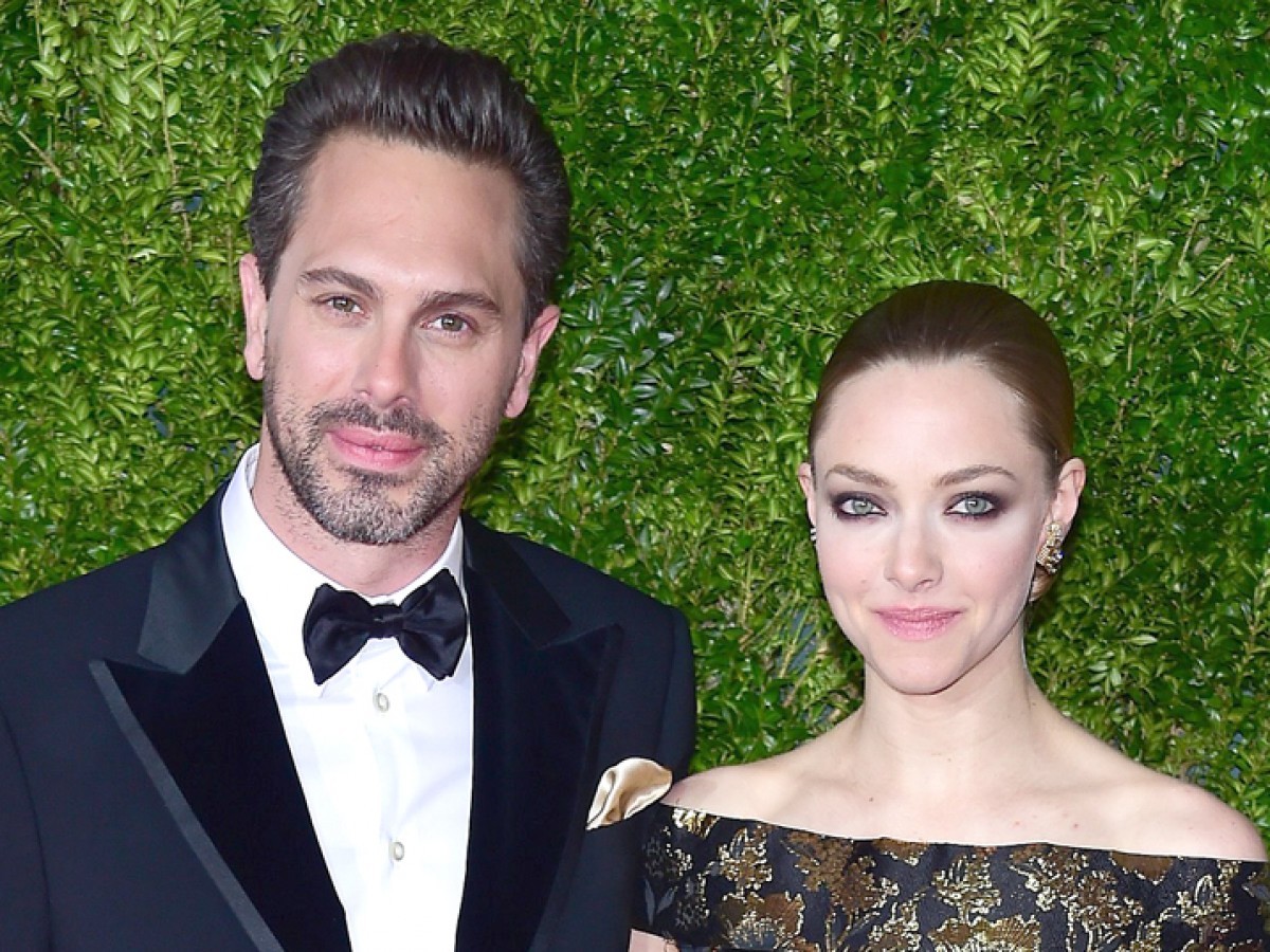 俳優トーマス・サドスキーと婚約した女優アマンダ・セイフライドが第1子妊娠!