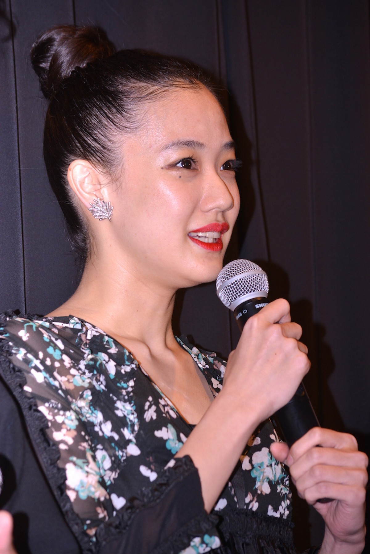高畑充希、坂口健太郎との交際報道に「内緒です」否定も肯定もせず！