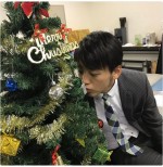 竹内涼真、『ラストコップ』最終回生放送を前に今から緊張!? ツリーに癒やしを…