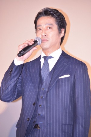 映画『土竜の唄 香港狂騒曲』バトルシッププレミア＆完成披露舞台挨拶に出席した、堤真一