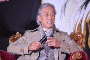  映画『土竜の唄 香港狂騒曲』バトルシッププレミア＆完成披露舞台挨拶に出席した、岩城滉一