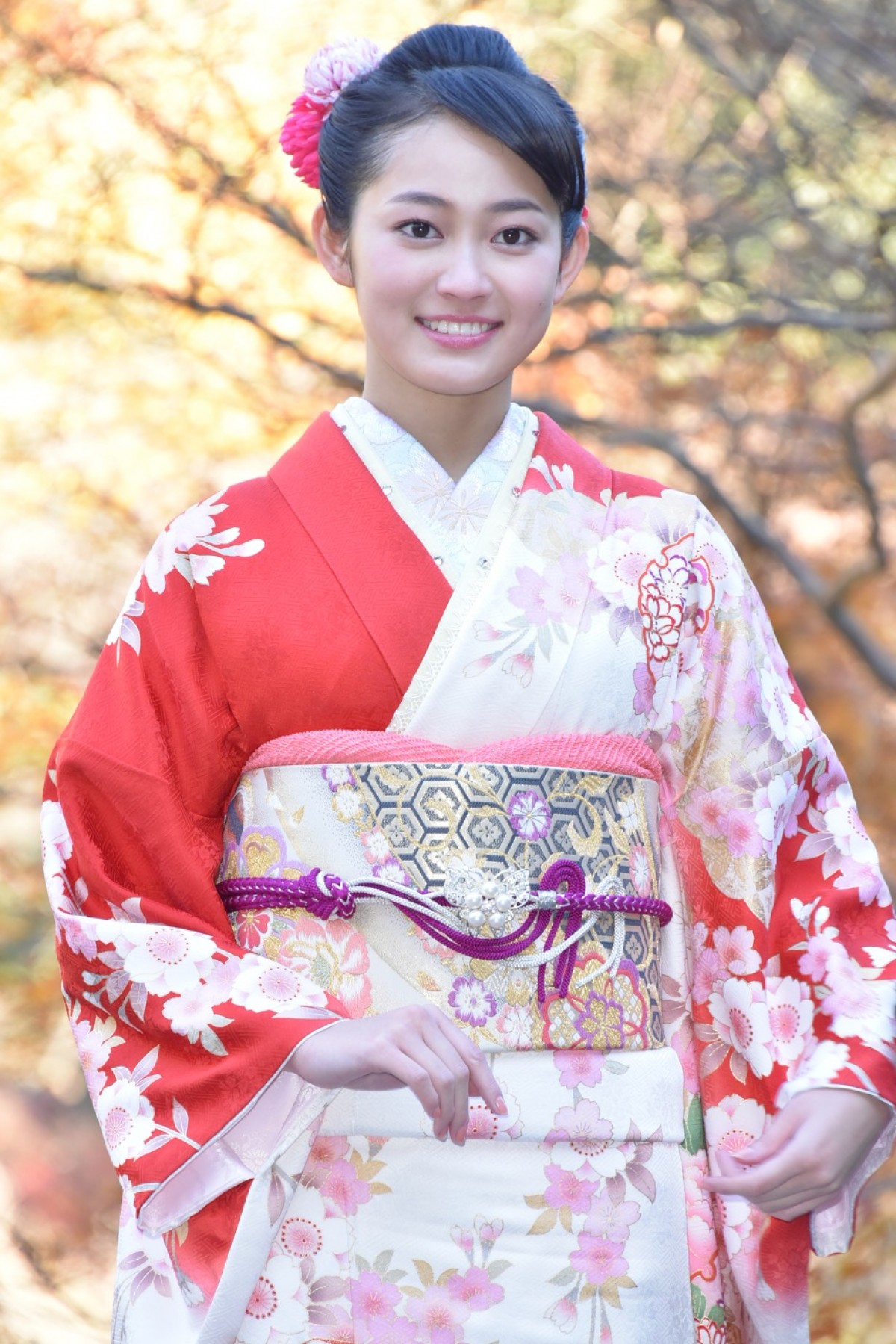 武井咲、“超艶やか”晴れ着撮影会で藤田ニコルと初対面「同じ事務所だったんだ！」