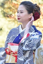 「2017年オスカープロモーション晴れ着撮影会」に出席した、河北麻友子