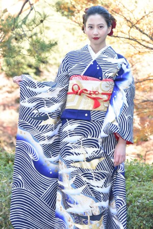 「2017年オスカープロモーション晴れ着撮影会」に出席した、河北麻友子