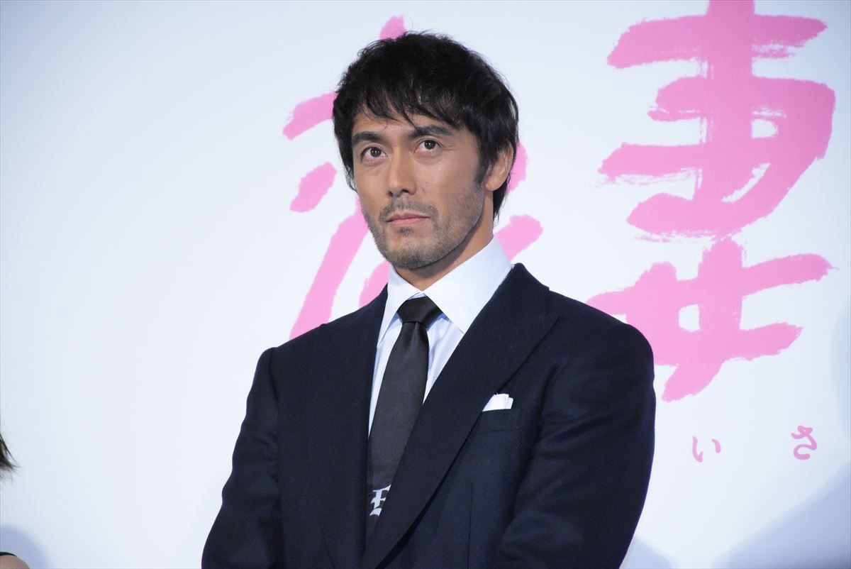 独身の天海祐希、離婚にまつわる質問に「あたしに聞きますか？」