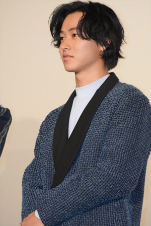 山崎賢人、『映画 妖怪ウォッチ』初日舞台挨拶に登場