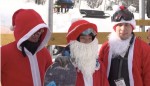 スキー場にサンタ集結！“びっくり”クリスマスチャリティイベント