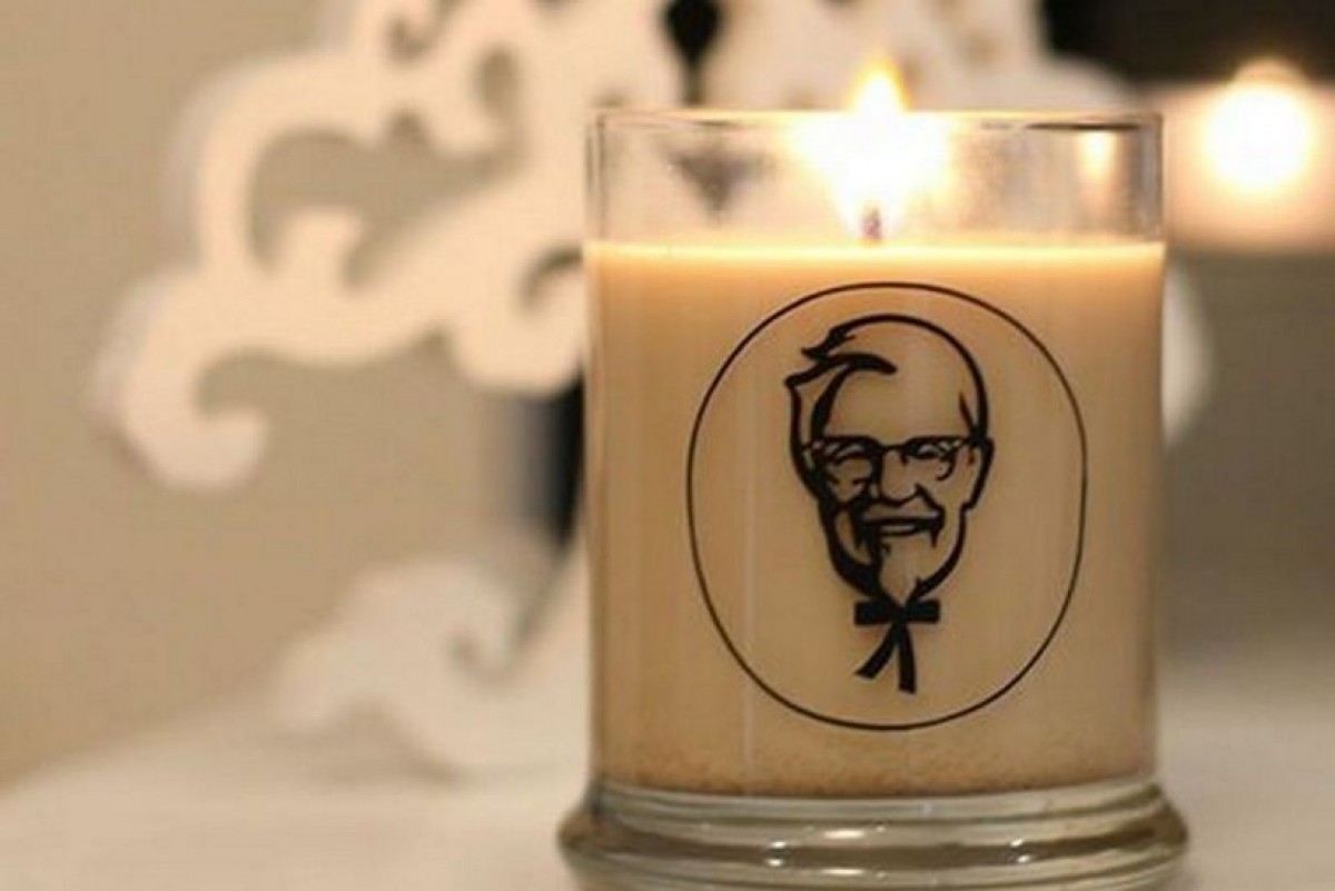 KFCがフライドチキンの香りのキャンドル発表!しかし、SNSでの反応は…