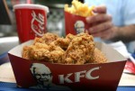 KFCがフライドチキンの香りのキャンドル発表！しかし、SNSでの反応は…