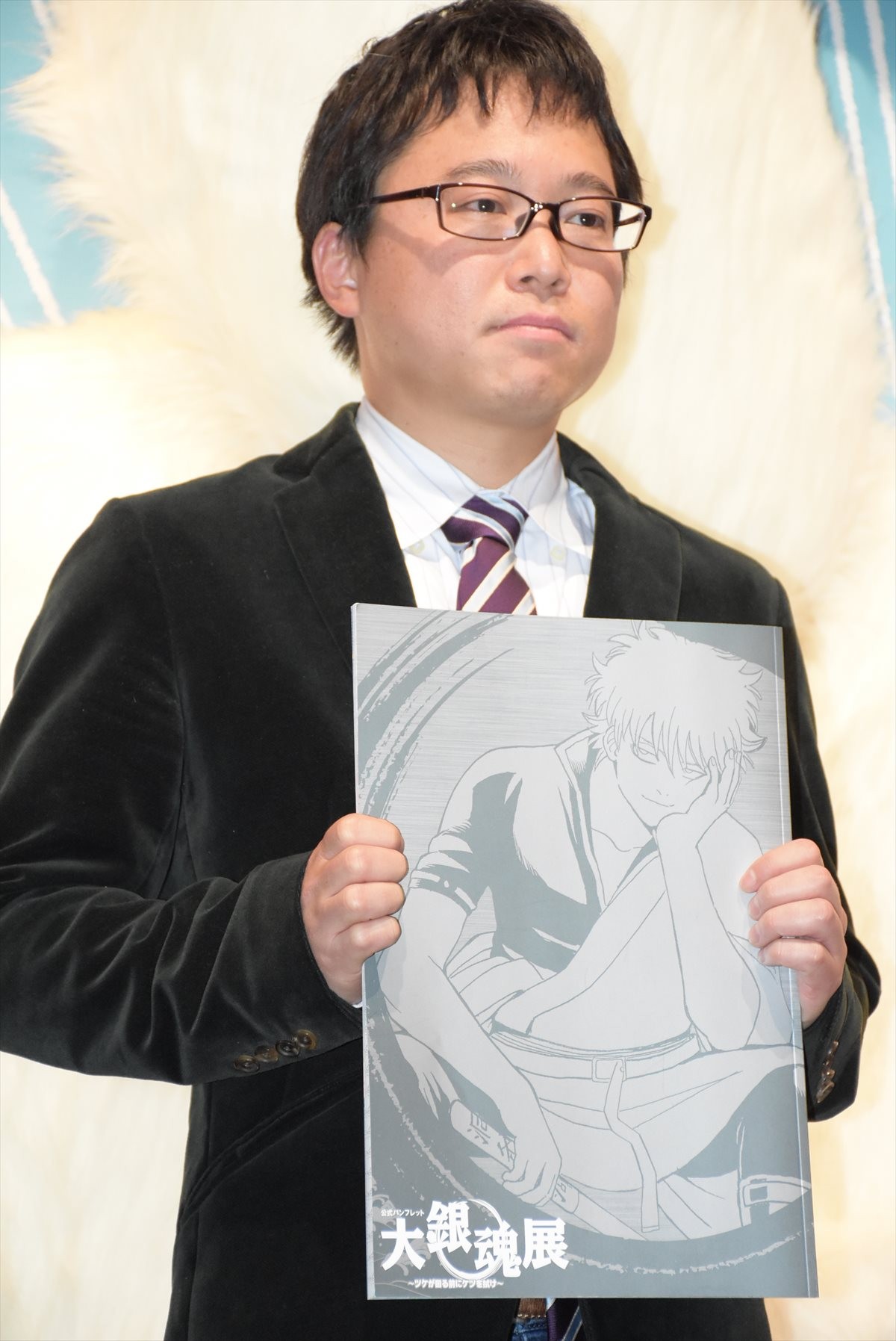 橋本環奈、神楽は「鼻ほじってます！」 『銀魂』初の展覧会ついに開幕