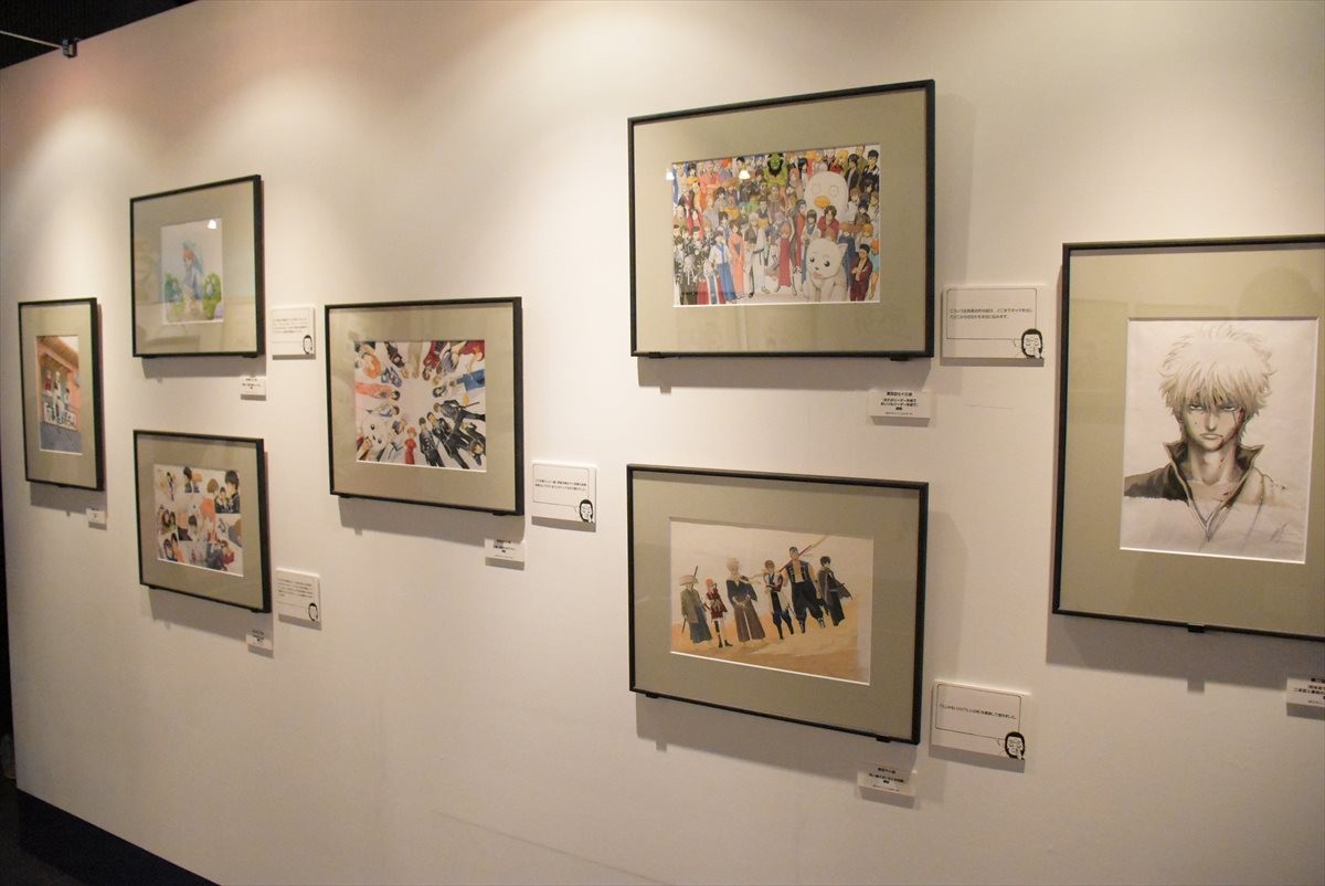 橋本環奈、神楽は「鼻ほじってます！」 『銀魂』初の展覧会ついに開幕