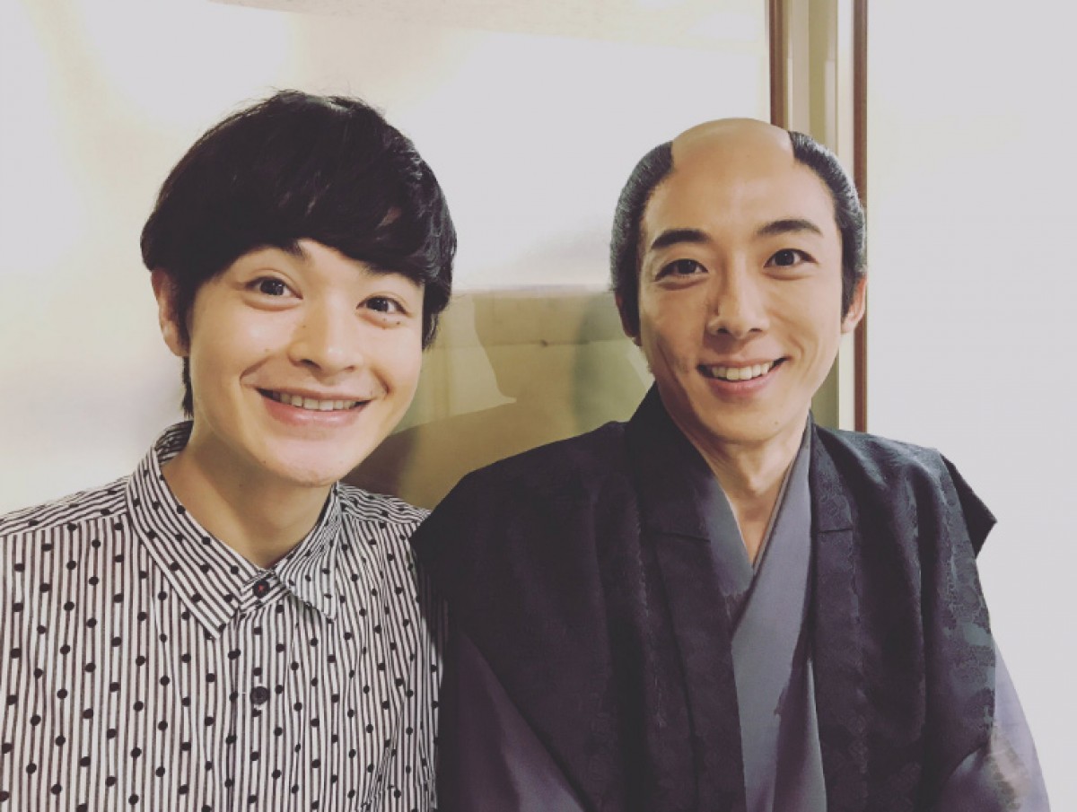 瀬戸康史、”お兄ちゃん”高橋一生と会えて、この笑顔!