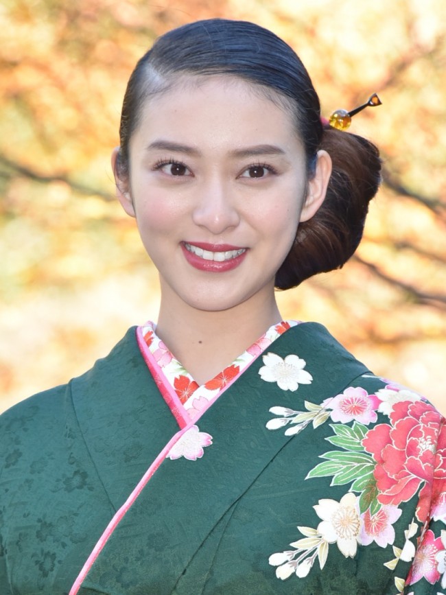 ＜2017年・酉年で年女＞武井咲