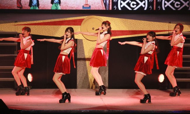 6月12日に解散ライブを開催することを発表した℃-ute（左から萩原舞、矢島舞美、中島早貴、鈴木愛理、岡井千聖）