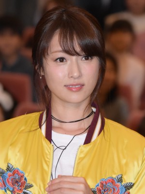 ドラマ『下剋上受験』試写イベントに出席した深田恭子