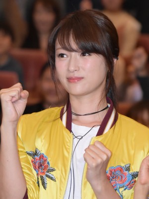 ドラマ『下剋上受験』試写イベントに出席した深田恭子