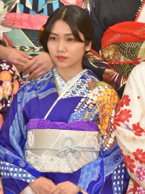 AKB48グループ2017年新成人メンバー成人式記念撮影会　AKB48・田野優花