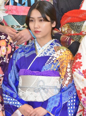 AKB48グループ2017年新成人メンバー成人式記念撮影会　AKB48・田野優花