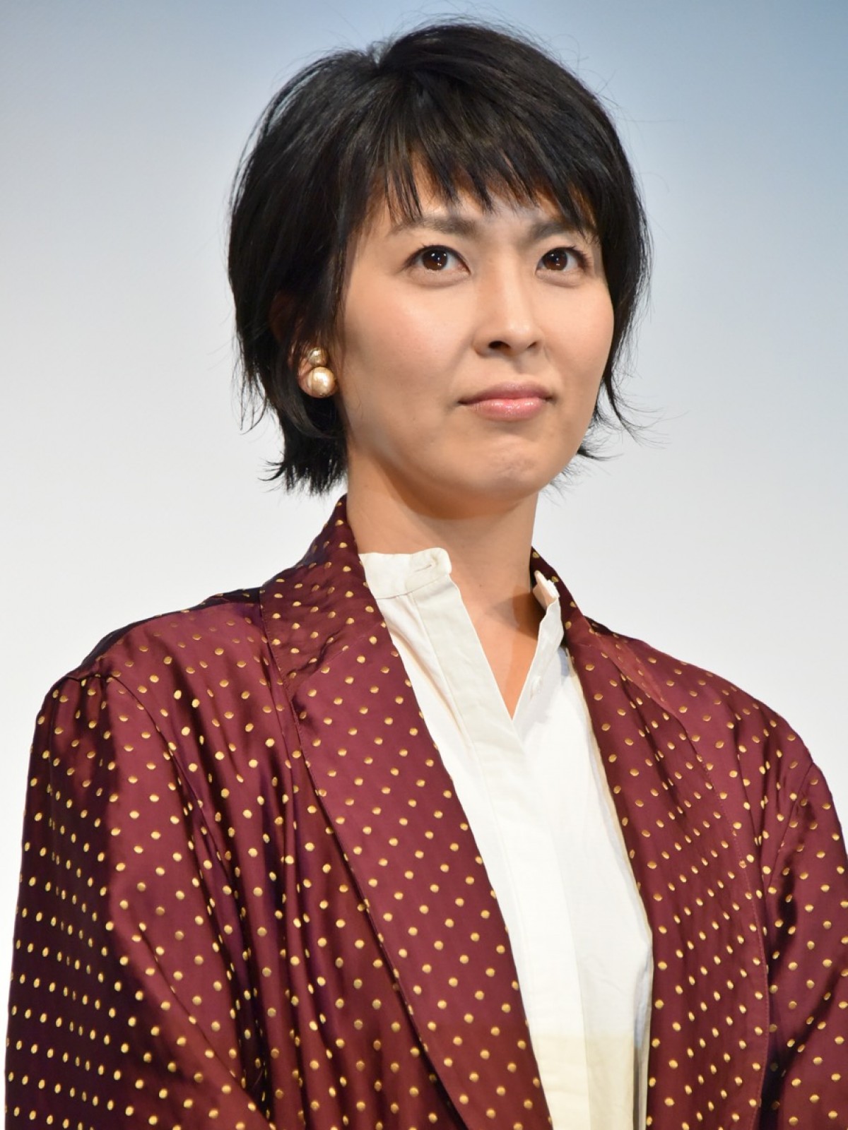 松たか子、ヴァイオリン弾くとアゴが出てくる？松田龍平の暴露に照れ笑い