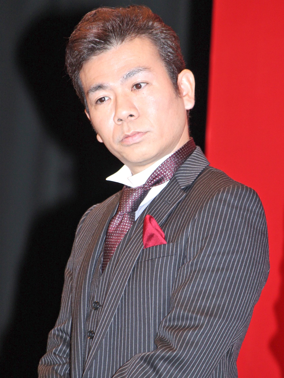 草なぎ剛、SMAP解散後初の公の場に登場　「新しい気持ちで」2017年の抱負語る