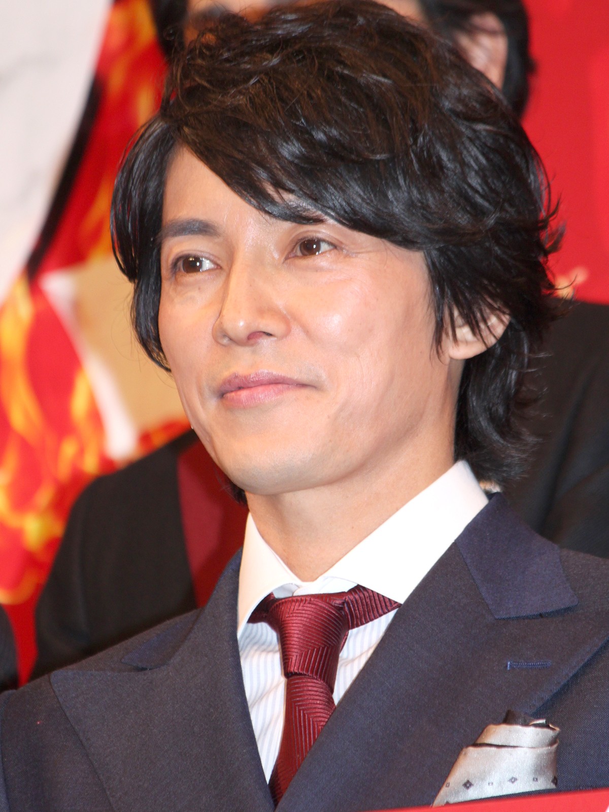 草なぎ剛、SMAP解散後初の公の場に登場　「新しい気持ちで」2017年の抱負語る