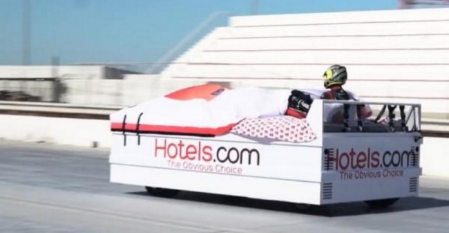 時速135kmで君は眠れるか?世界最速の移動式ベッド