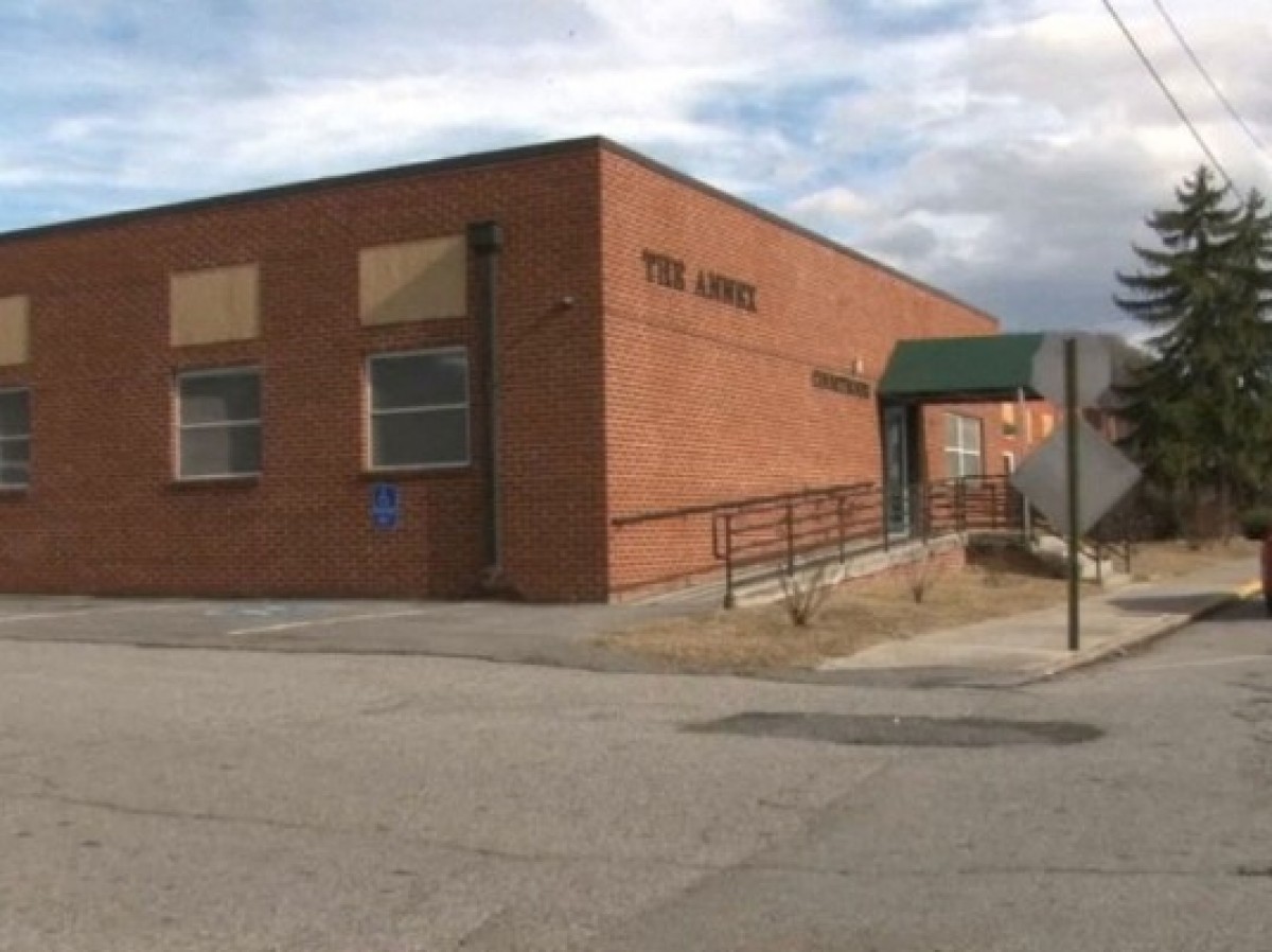  便器をはずして脱獄!?　米国で囚人6人が逃走