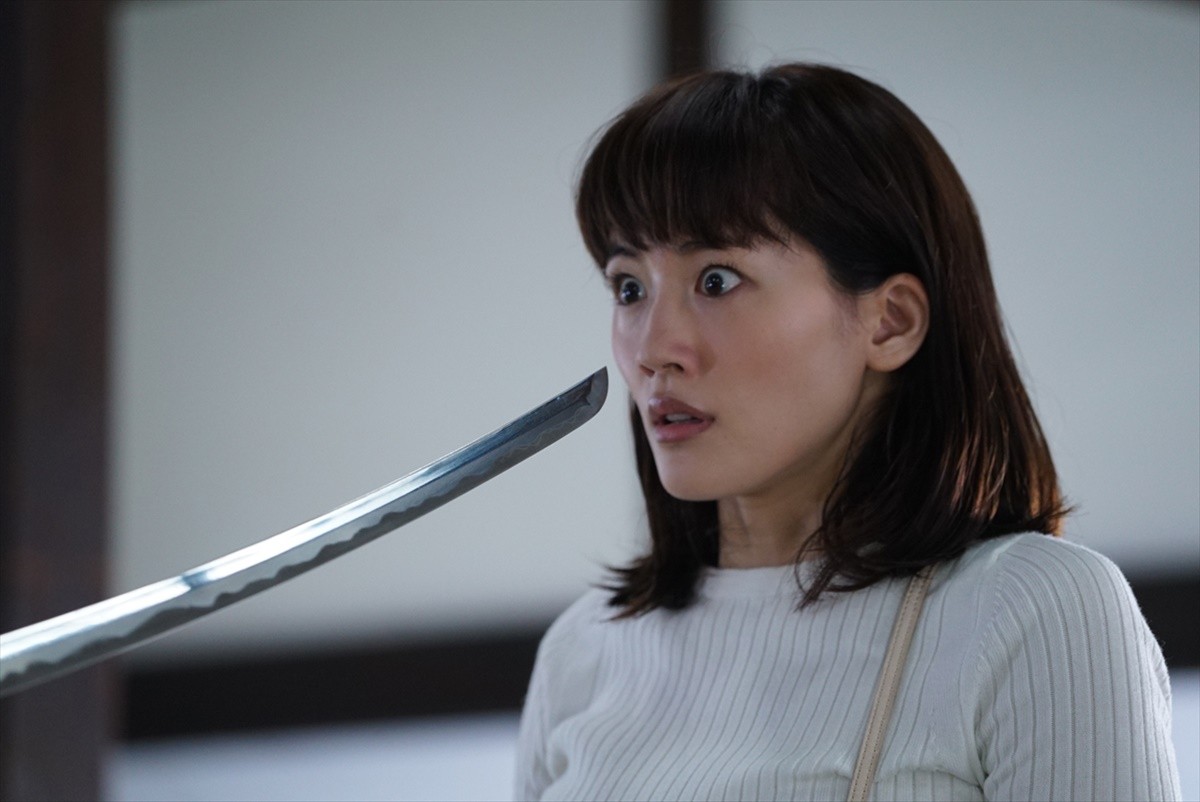 和装姿の綾瀬はるか、近藤正臣から“無礼”を暴露されタジタジ