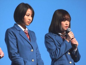 ソフトバンク発表会「SoftBank 2017 spring」に出席した、広瀬すず、大原櫻子