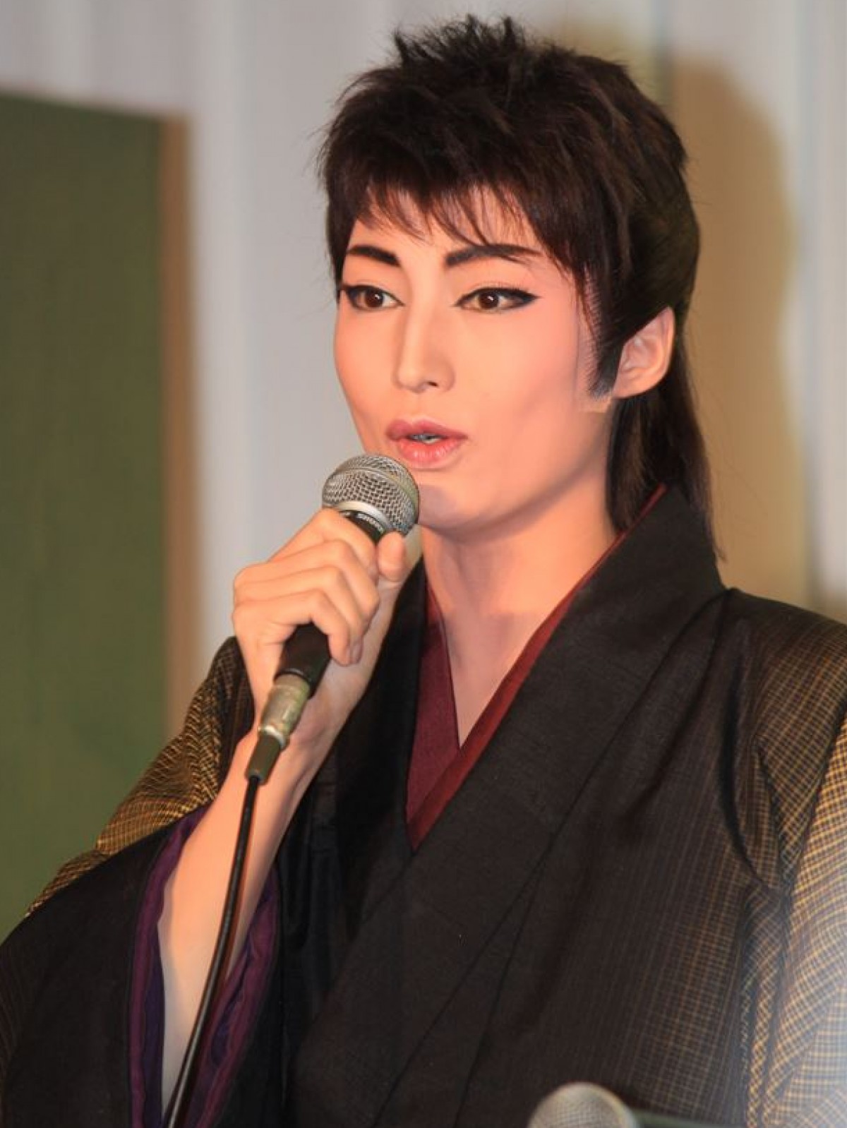 早霧せいな、「和の心を大切に皆様にお届けできたら」退団公演に向けて意気込み
