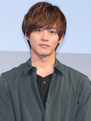 松坂桃李、『視覚探偵 日暮旅人』完成披露試写会に出席