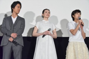 『彼らが本気で編むときは、』の編みポスターお披露目イベント＆完成披露舞台挨拶に出席した、桐谷健太、ミムラ、門脇麦