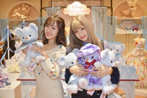 前田希美＆紗蘭、ディズニーストア新キャラクター「プリンセスベア」にゾッコン！