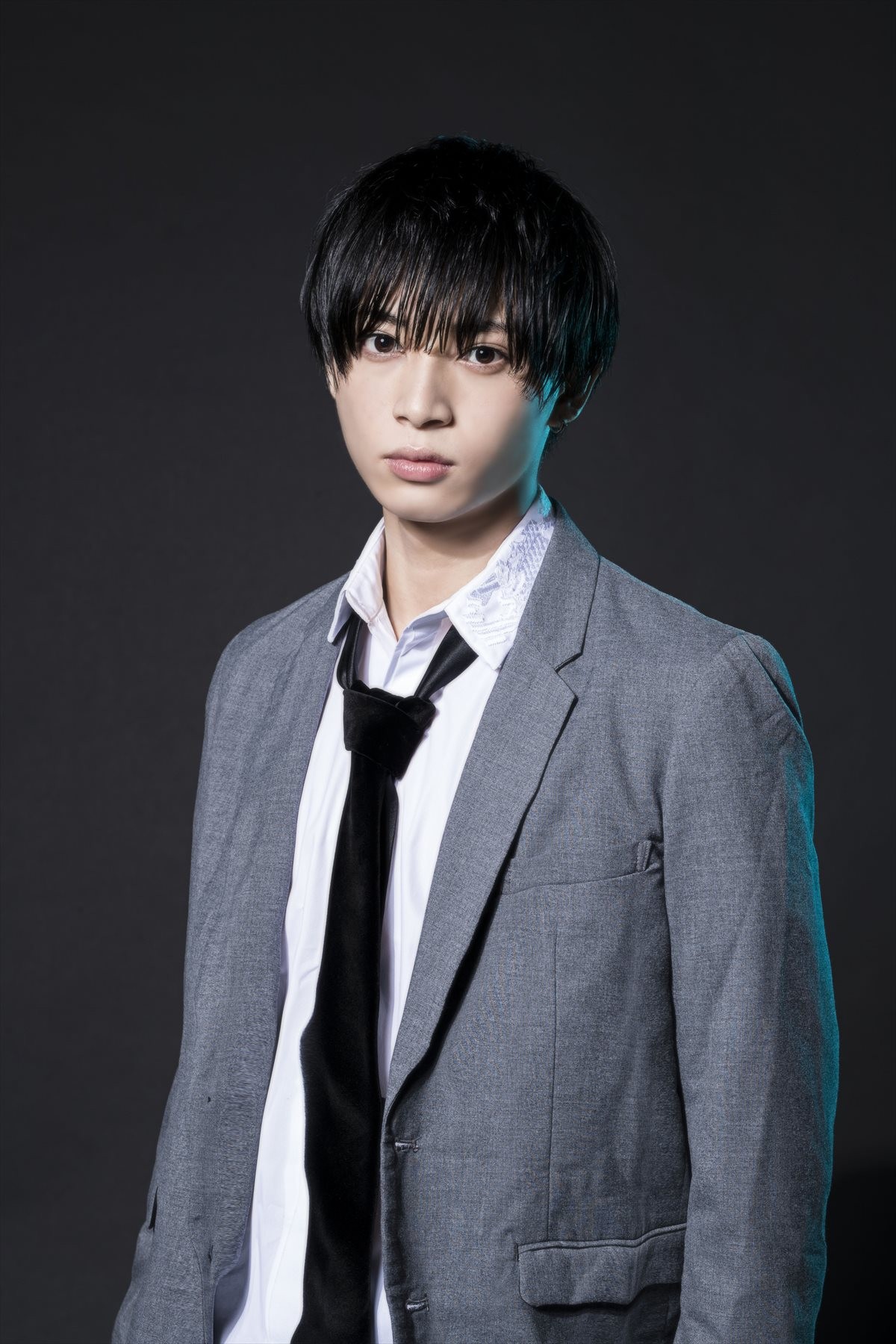 石黒英雄主演、舞台『黒薔薇アリス』ヒロイン発表で全キャスト明らかに！
