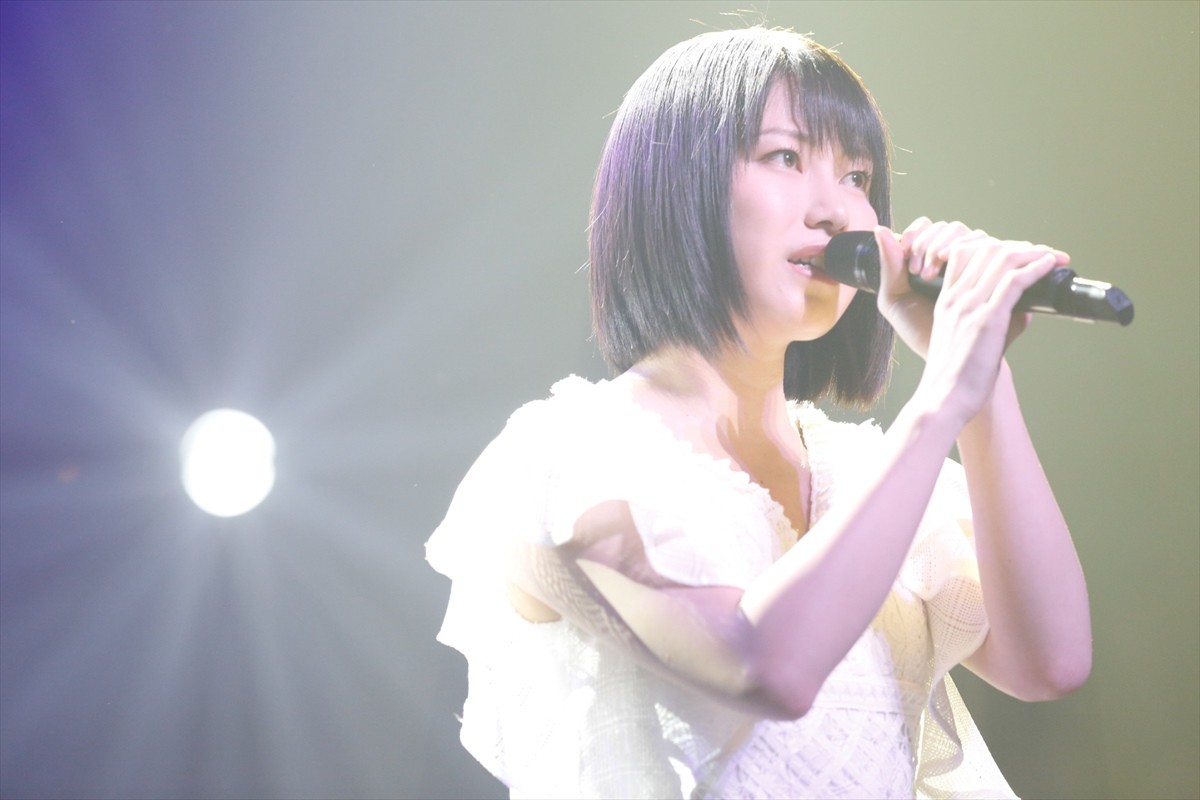 AKB48小嶋陽菜、小嶋真子＆小嶋菜月と“可愛いすぎる”3姉妹ショット披露