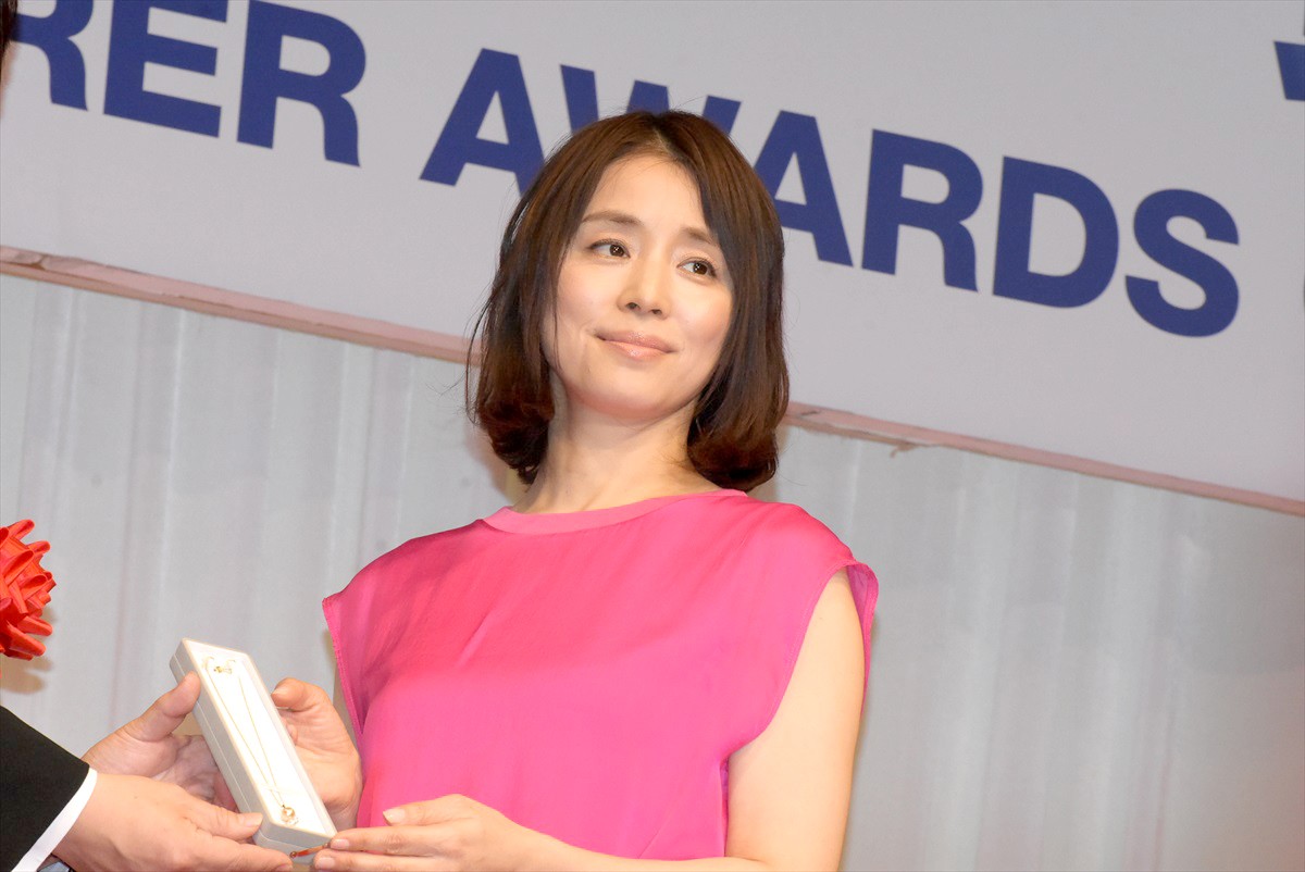 石田ゆり子、“ジュエリーが似合う人”2度目の受賞　22年前は「全く覚えていません」
