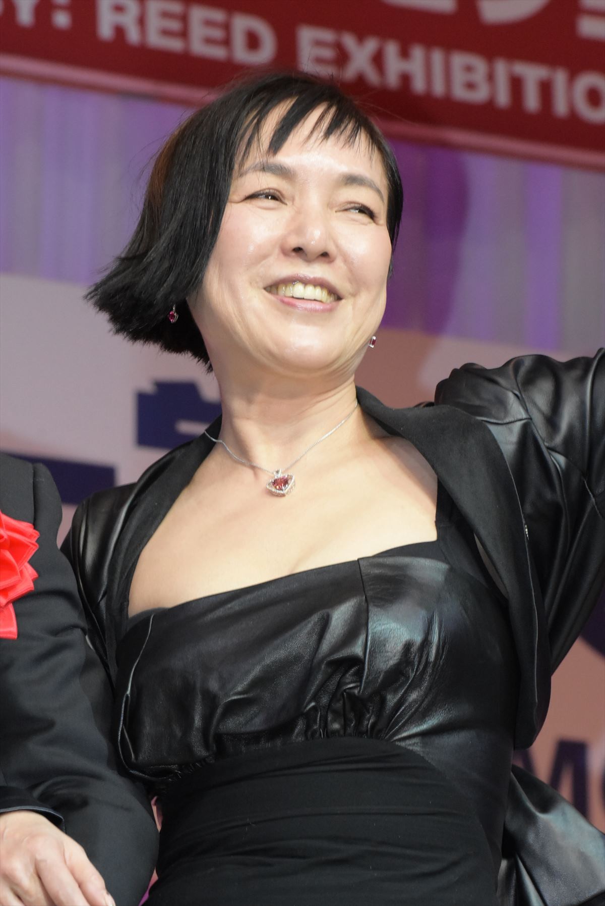 石田ゆり子、“ジュエリーが似合う人”2度目の受賞　22年前は「全く覚えていません」