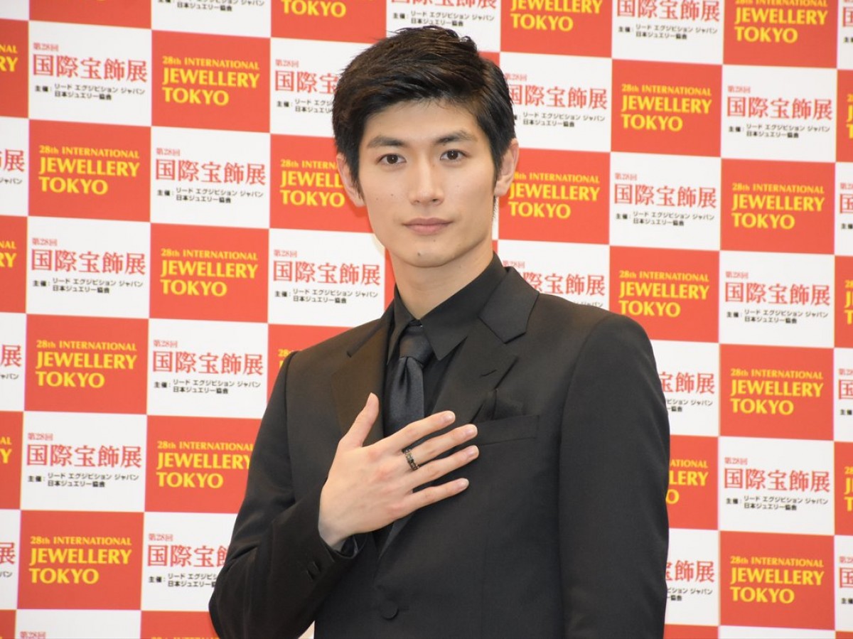 石田ゆり子、“ジュエリーが似合う人”2度目の受賞　22年前は「全く覚えていません」