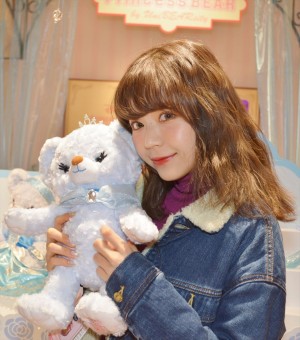 LARMEモデル・斎藤みらい、プリンセスベア発売初日にディズニーストア（渋谷公園通り店）に来店