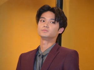 磯村勇斗、『ひよっこ』出演者発表会にて