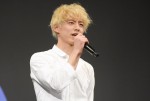 『君と100回目の恋』の公開直前ライブイベントに出席した、坂口健太郎