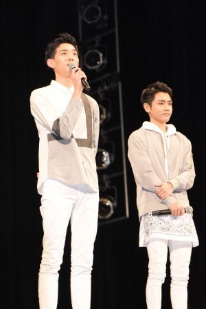 『君と100回目の恋』の公開直前ライブイベントに出席した、竜星涼、泉澤祐希