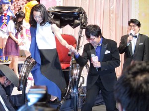 『キラキラ☆プリキュアアラモード』×『映画プリキュアドリームスターズ』合同記者会見に出席した、木村佳乃、山里亮太