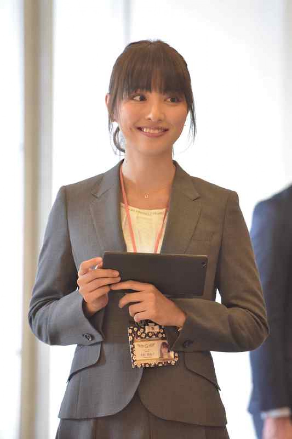 内田理央、法廷ドラマで肉食系婚活女子“パラリーガル”を演じる