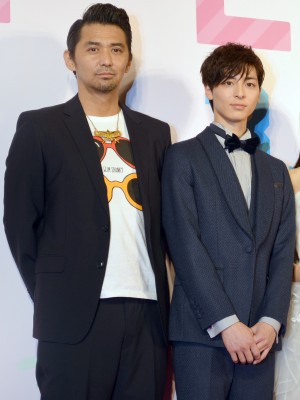 『PとJK』完成披露パーティーに出席した、村上淳＆高杉真宙